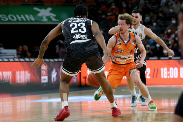 既有冒险的 既有冒险的