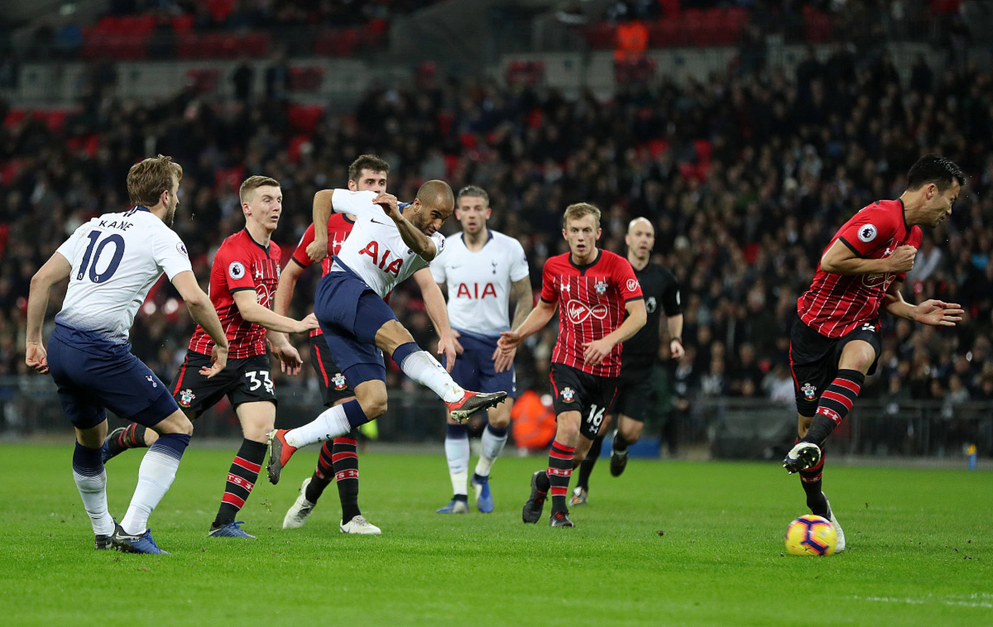 他们不仅展 他们不仅展